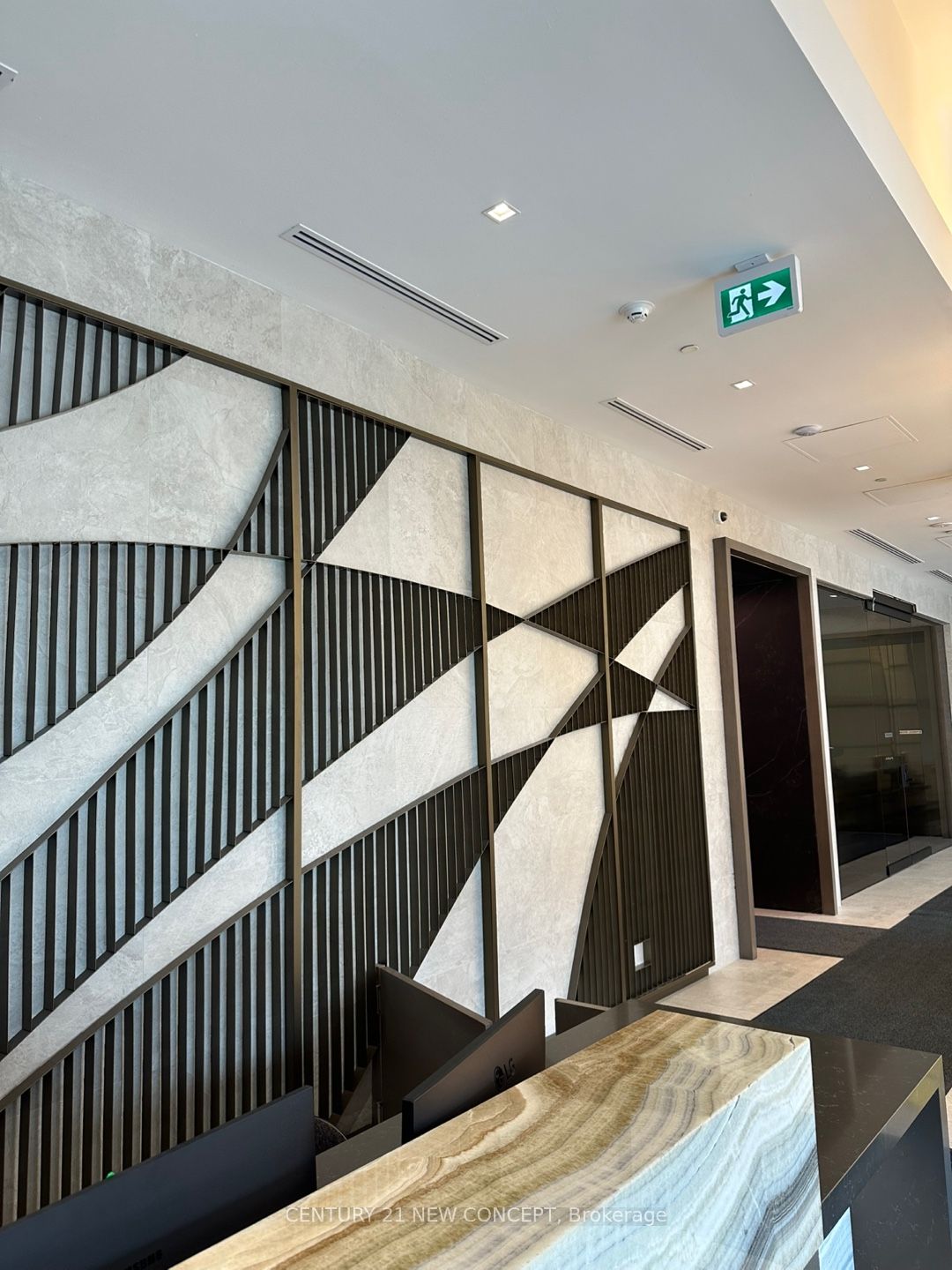 8888 Yonge Street 326