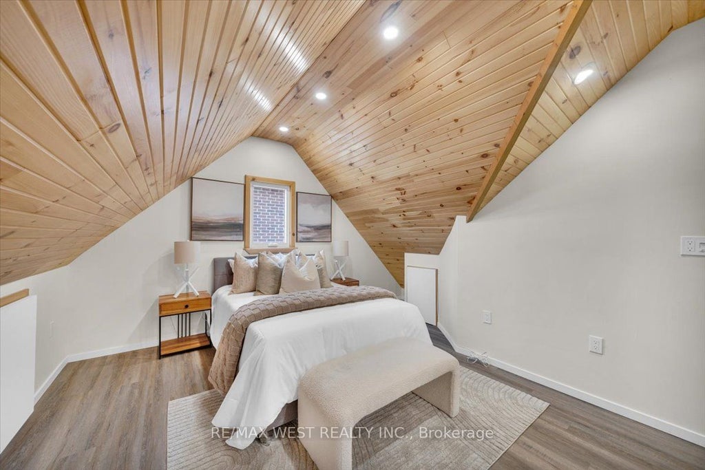 Photo of 35 Gort Avenue, Toronto, ON M8W 3Y7 (MLS # W13587124)