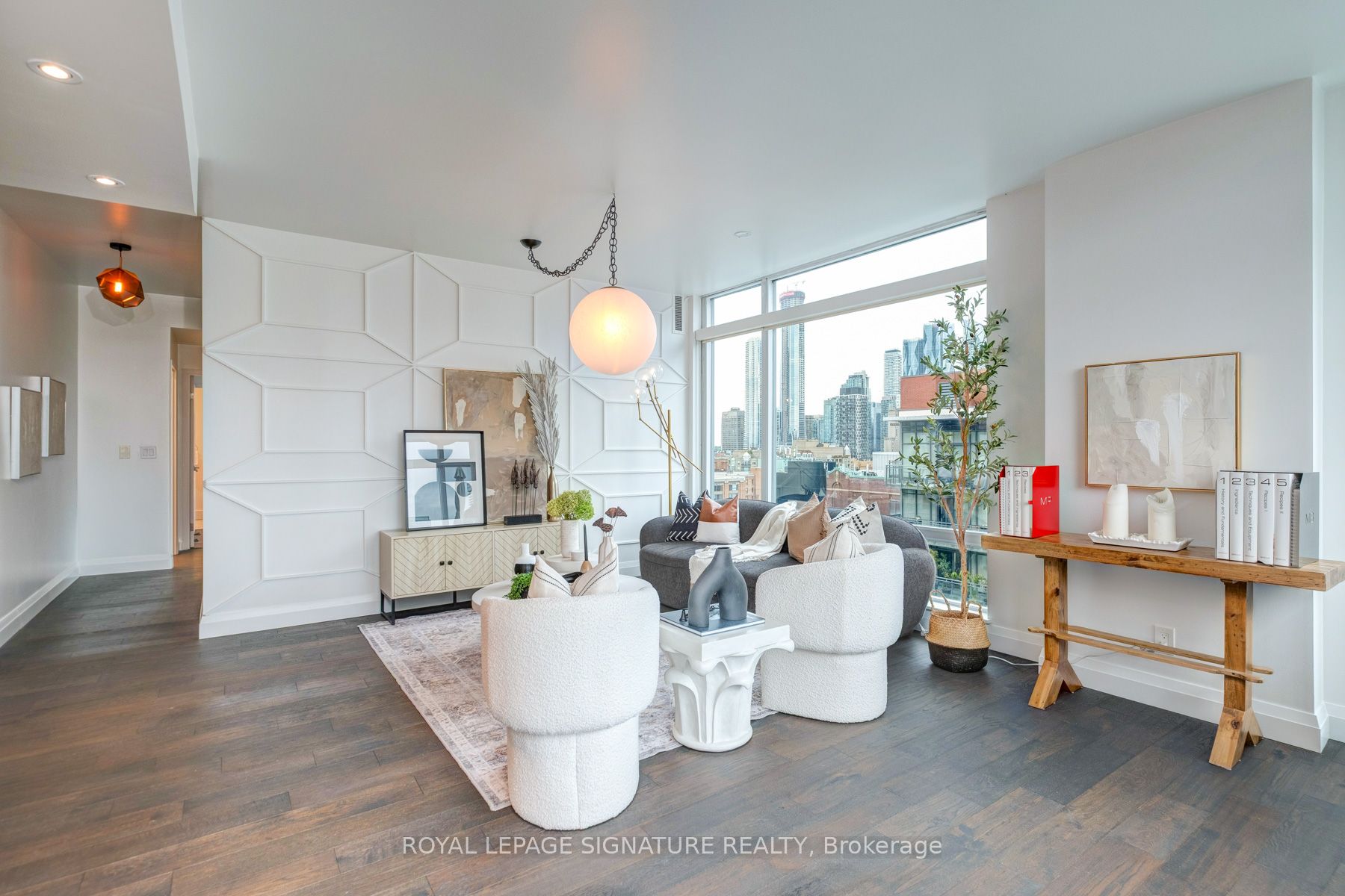 333 Adelaide Street E 1202