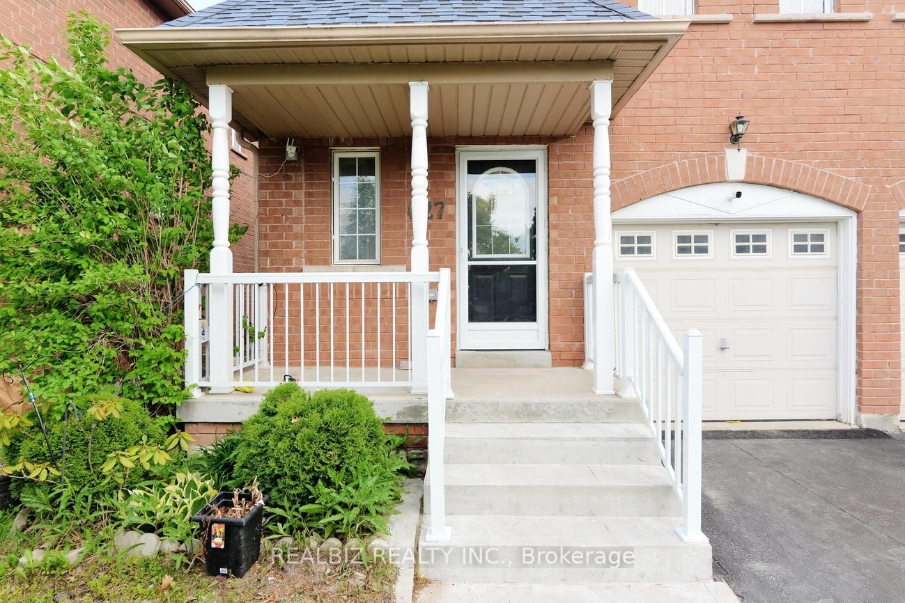 627 Caboto Trail