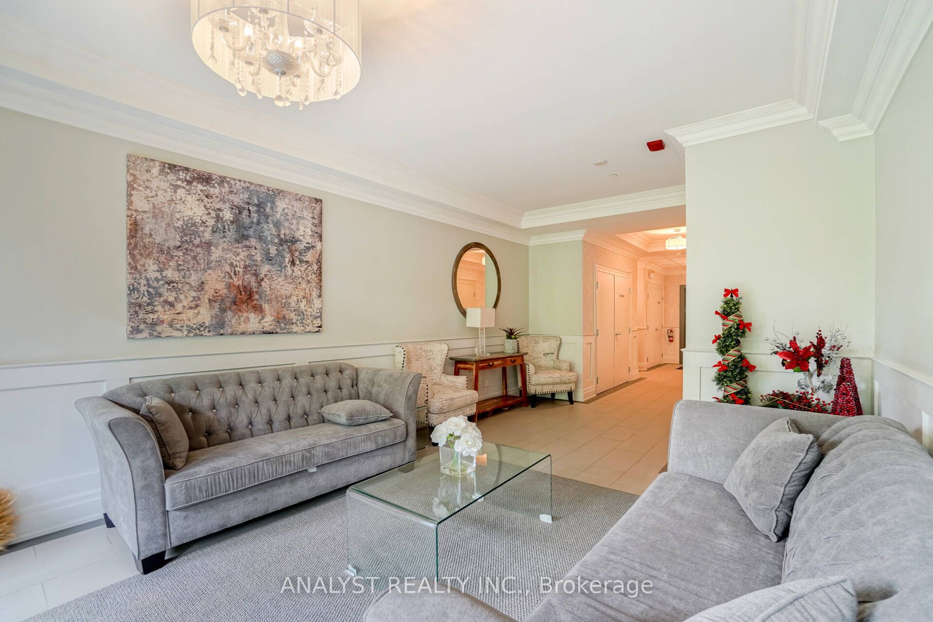 10425 Islington Avenue 205