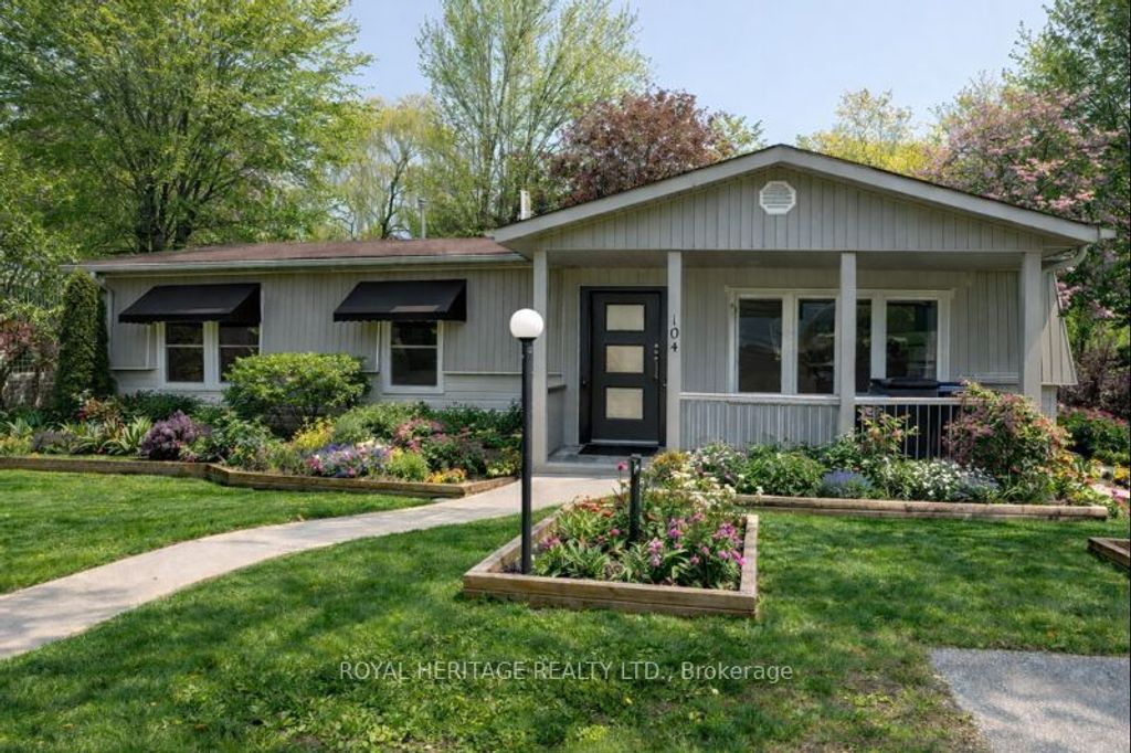 Photo of 104 Linden Lane, Innisfil, ON L9S 1N4 (MLS # N12756222)