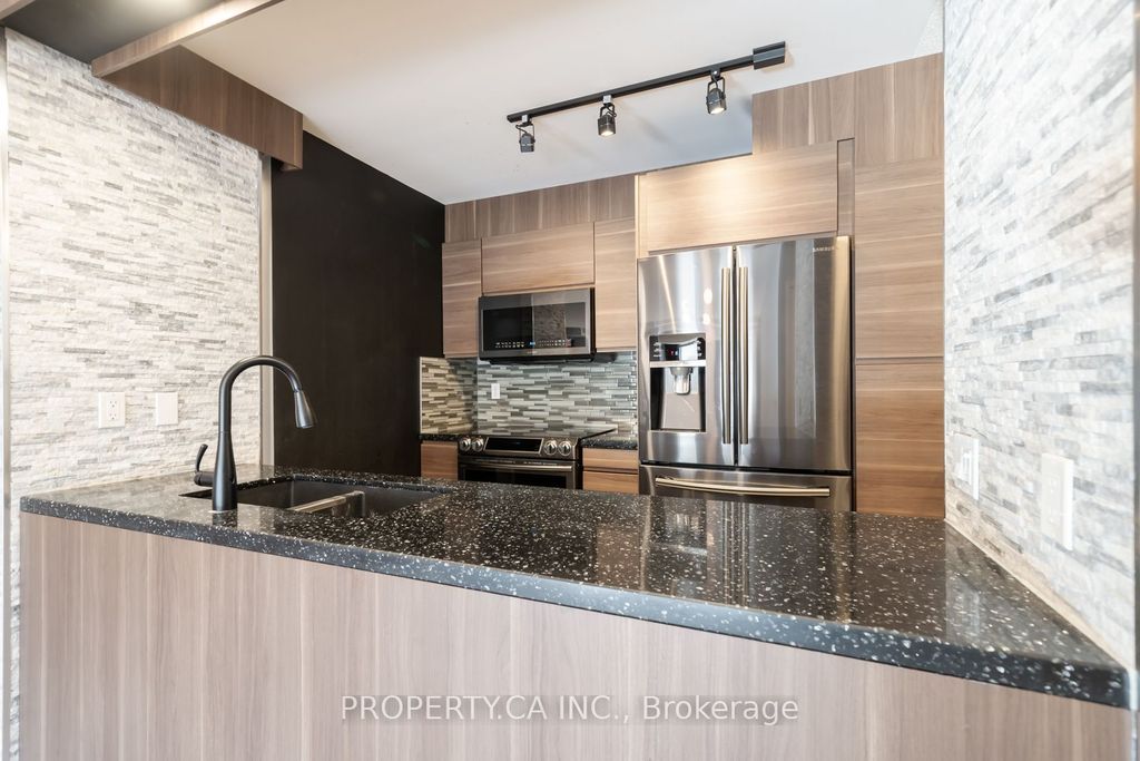 Photo of 399 South Park Road #303, Markham, ON L3T 0B8 (MLS # N12502078)