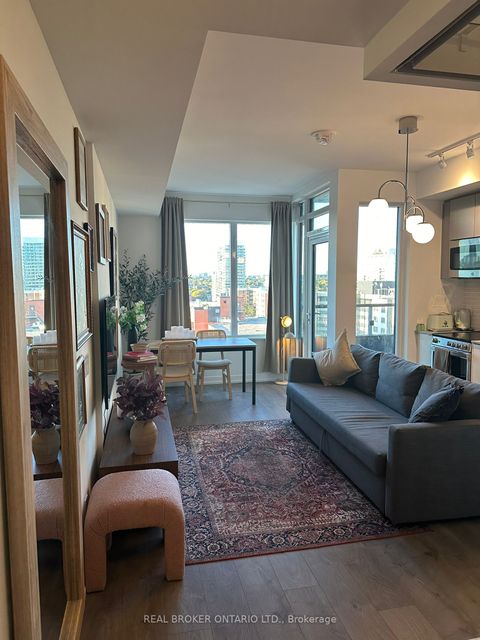 270 Dufferin Street 820 Toronto ON M6K 0H8