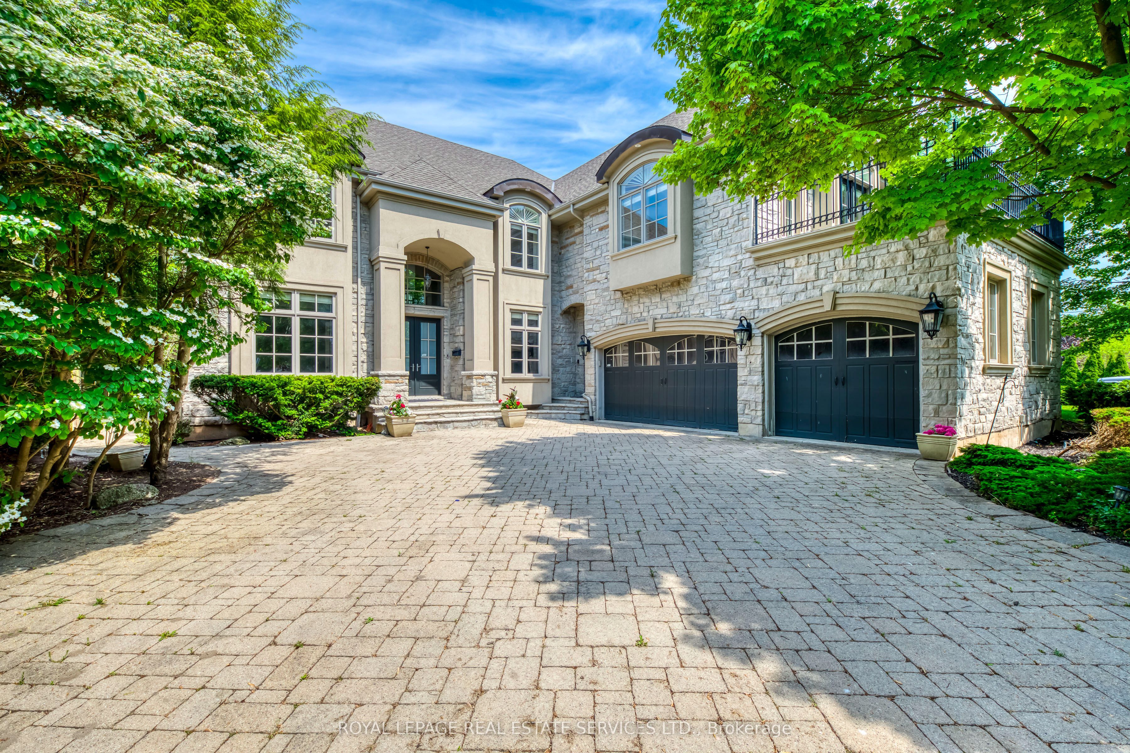 3341 Lakeshore Road