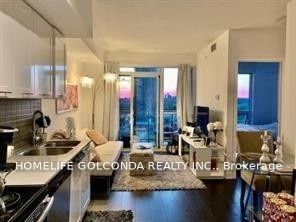 2200 Lake Shore Boulevard W 1106