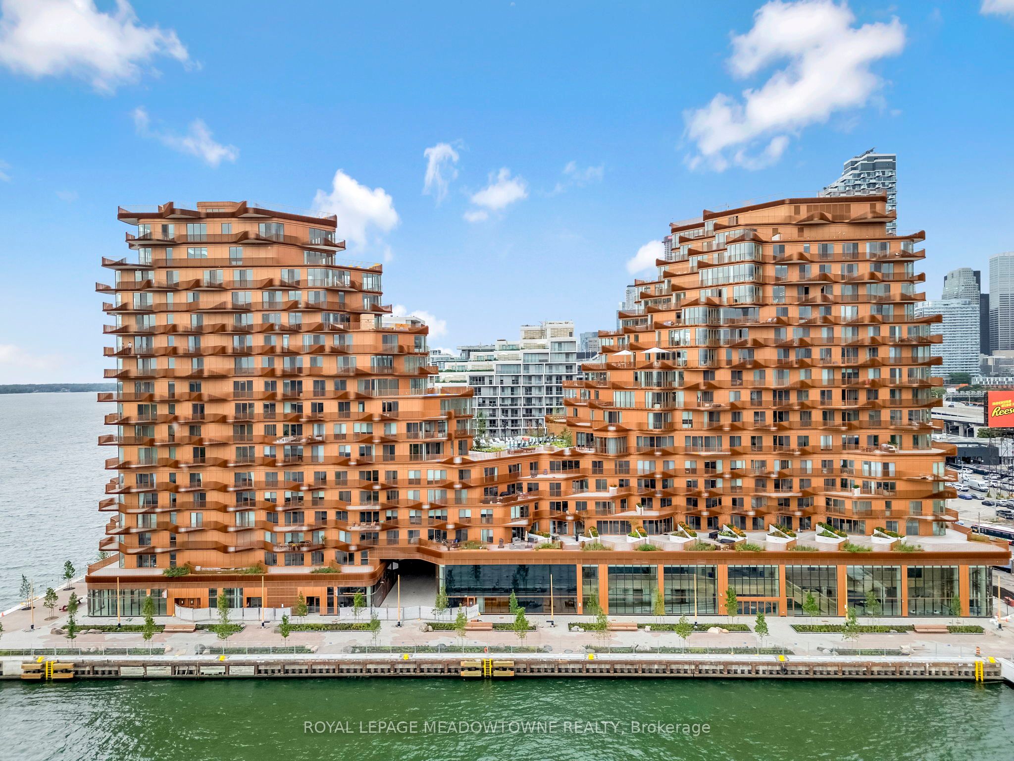 155 Merchants' Wharf N/A 826