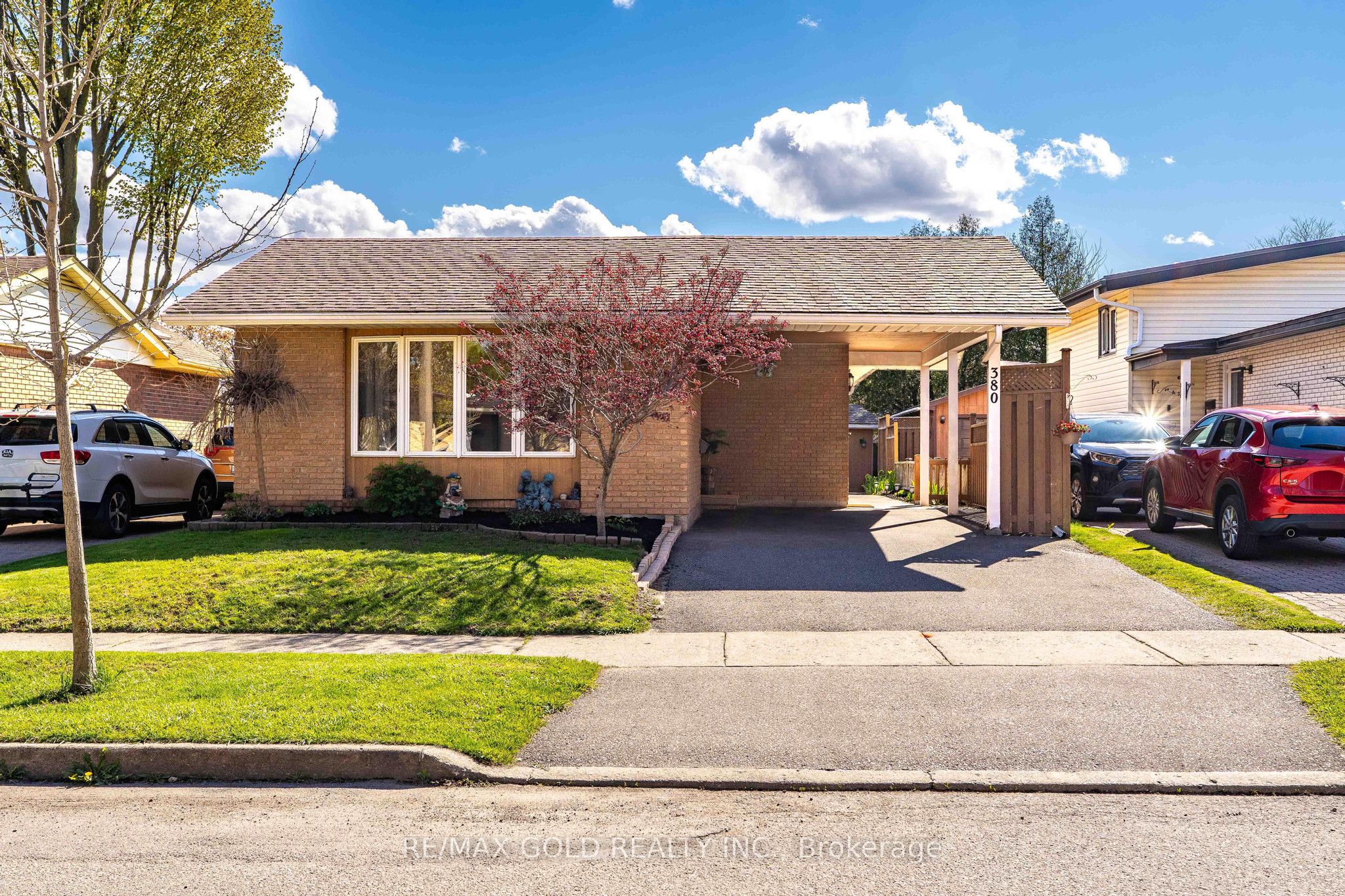 380 Grangewood Drive W