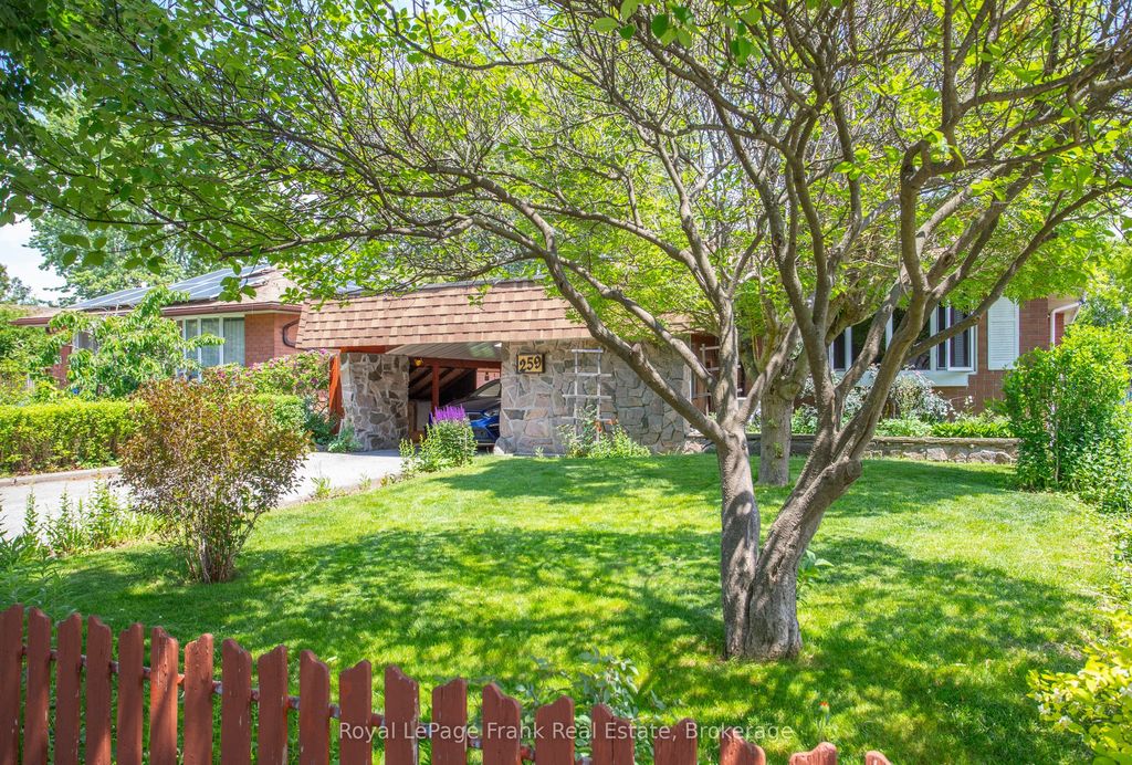Photo of 259 Nipigon Street, Oshawa, ON L1J 4N8 (MLS # E13473176)
