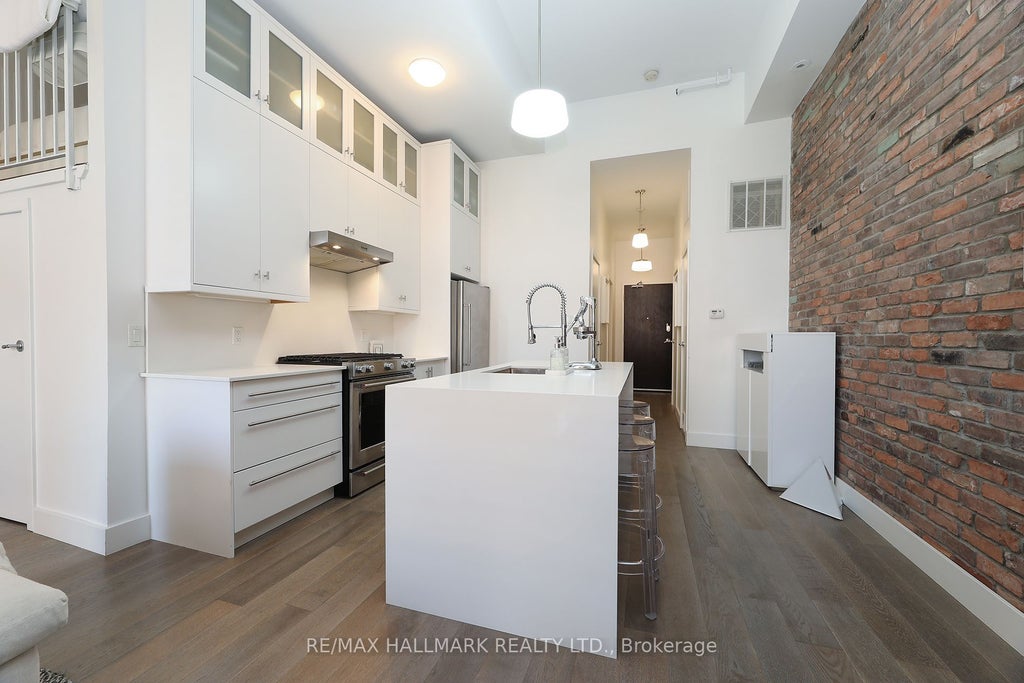 Photo of 1842 Queen Street E #204, Toronto, ON M4L 1H1 (MLS # E13758442)