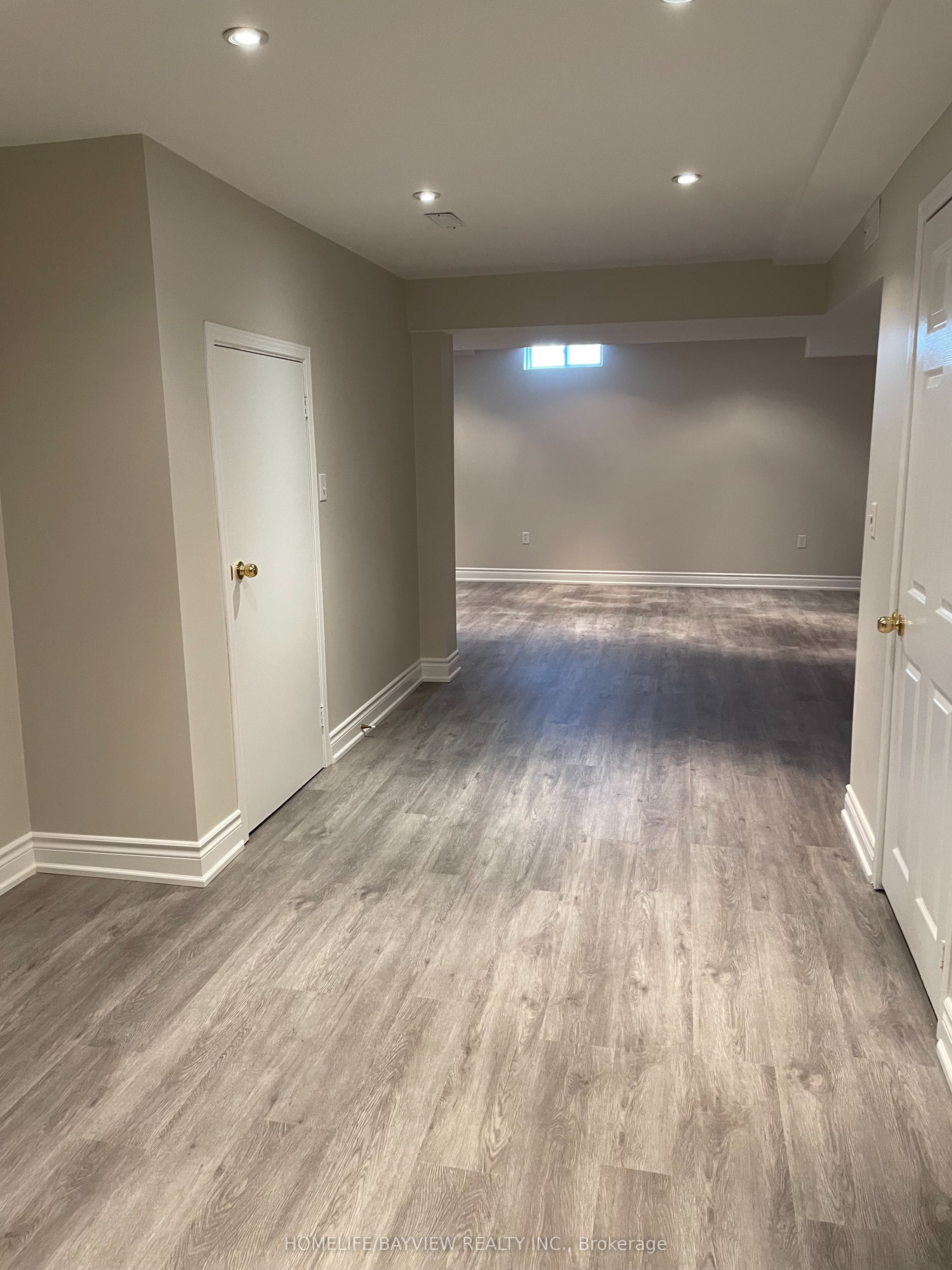 16 Selkirk Drive