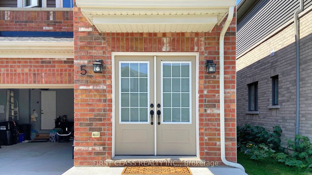 Photo of 5 Harvest Crescent, Barrie, ON L9J 0T3 (MLS # S12457740)