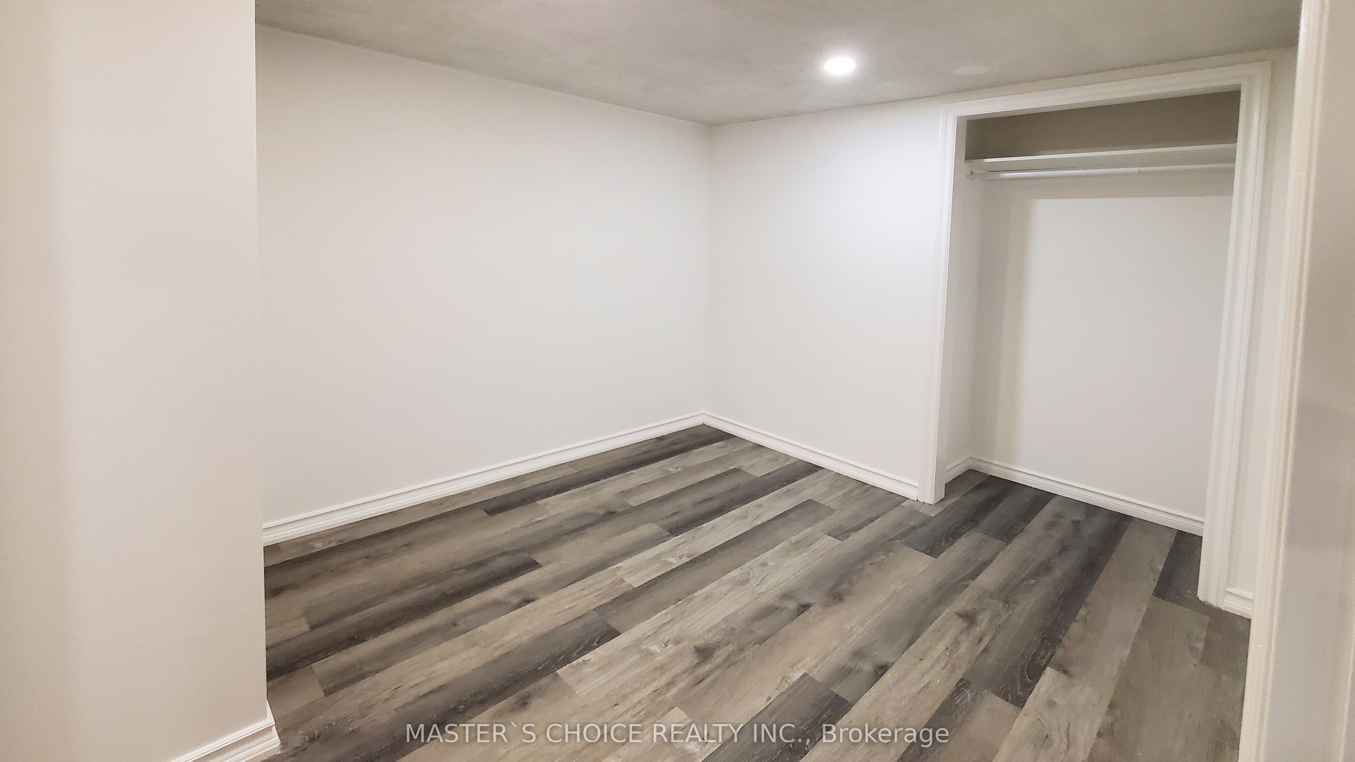 367 Blue Grass Boulevard Lower