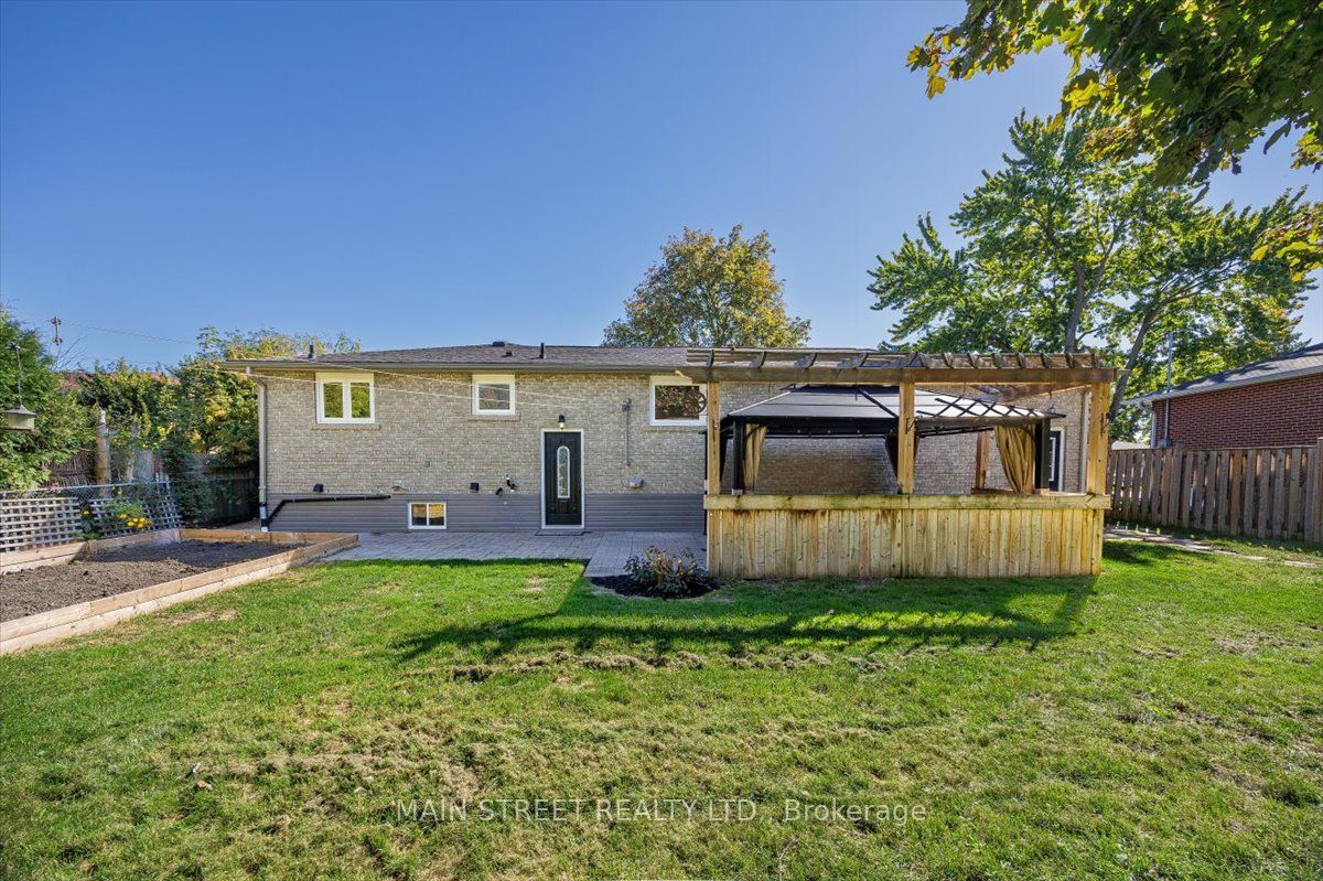 38 Townsend Avenue
