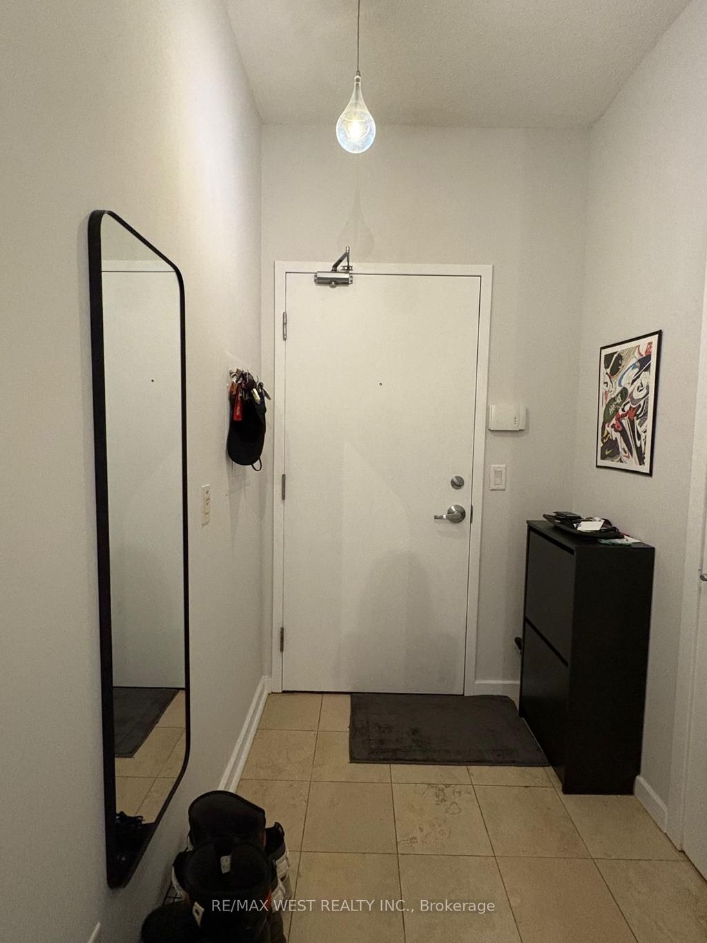 Photo of 218 Queens Quay W #2204, Toronto, ON M5J 2Y6 (MLS # C12445484)