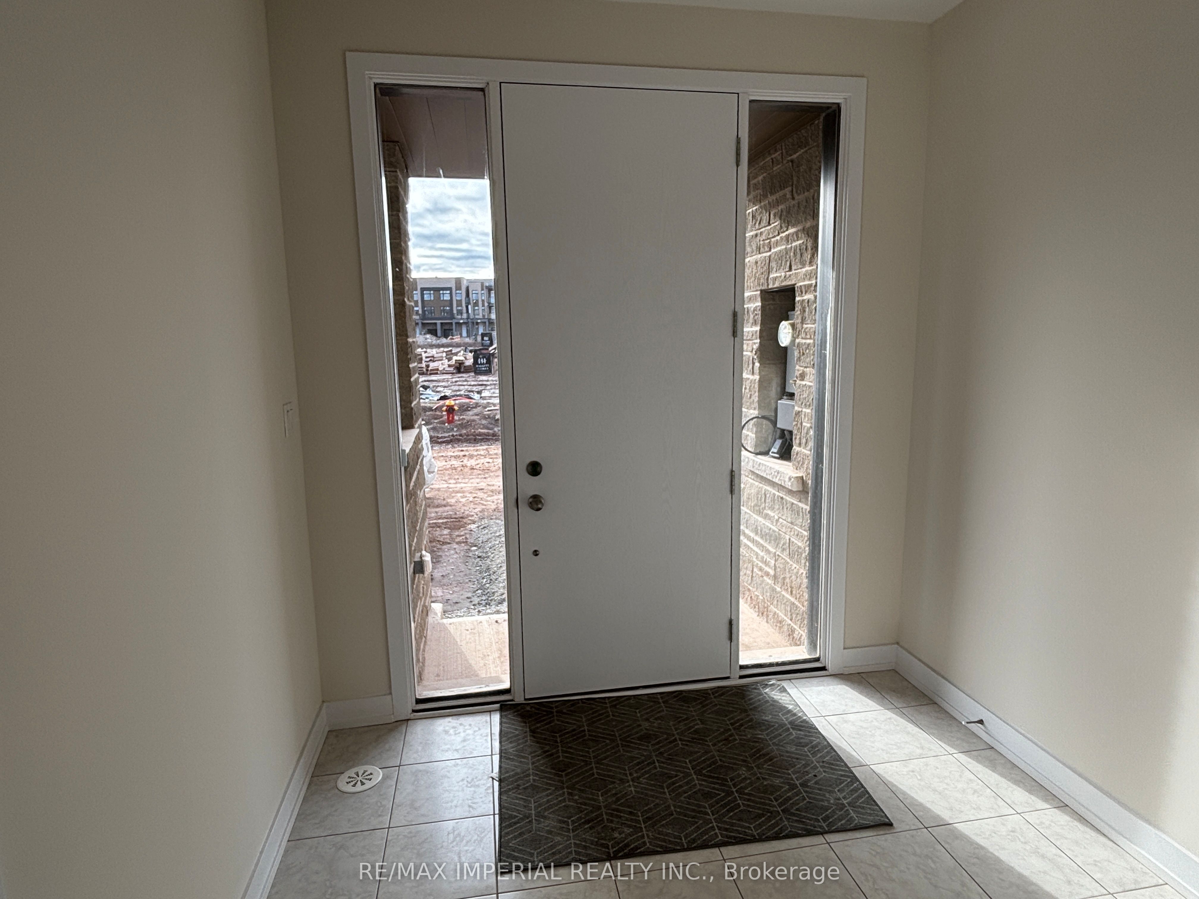 3085 Welsman Gardens