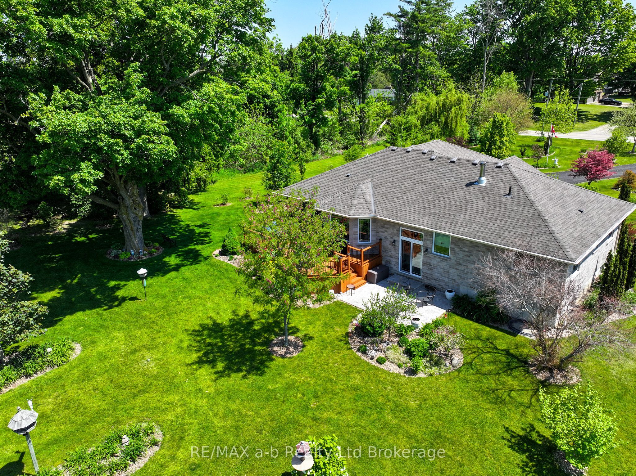 261 Middle Townline Road