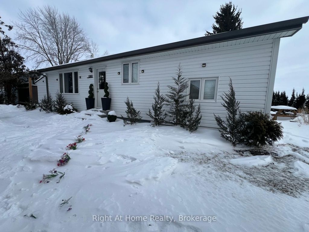 Photo of 13192 Fysh Line, Chatham-Kent, ON N0P 2K0 (MLS # X12737850)
