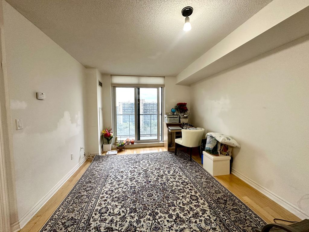 Photo of 70 High Park Avenue #1304, Toronto, ON M6P 1A1 (MLS # W13091710)
