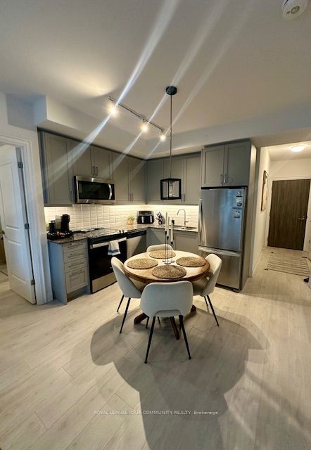 10 Gatineau Drive 1409