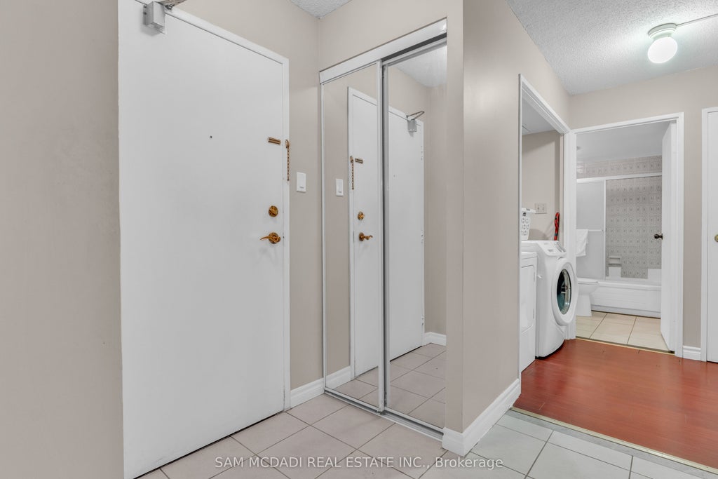 Photo of 3590 Kaneff Crescent #605, Mississauga, ON K5A 3X3 (MLS # W13138562)