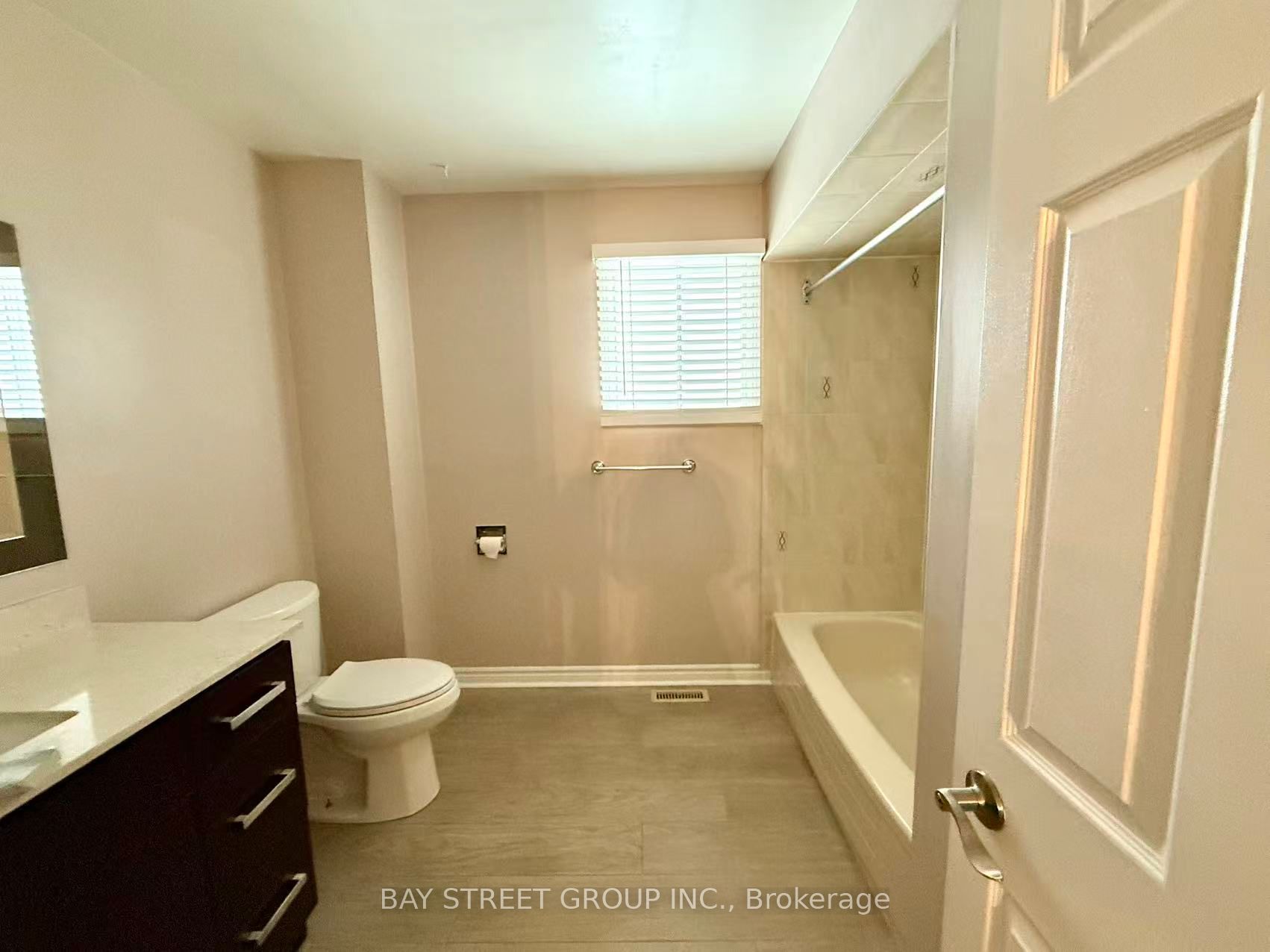 4497 Longmoor Road Room 3