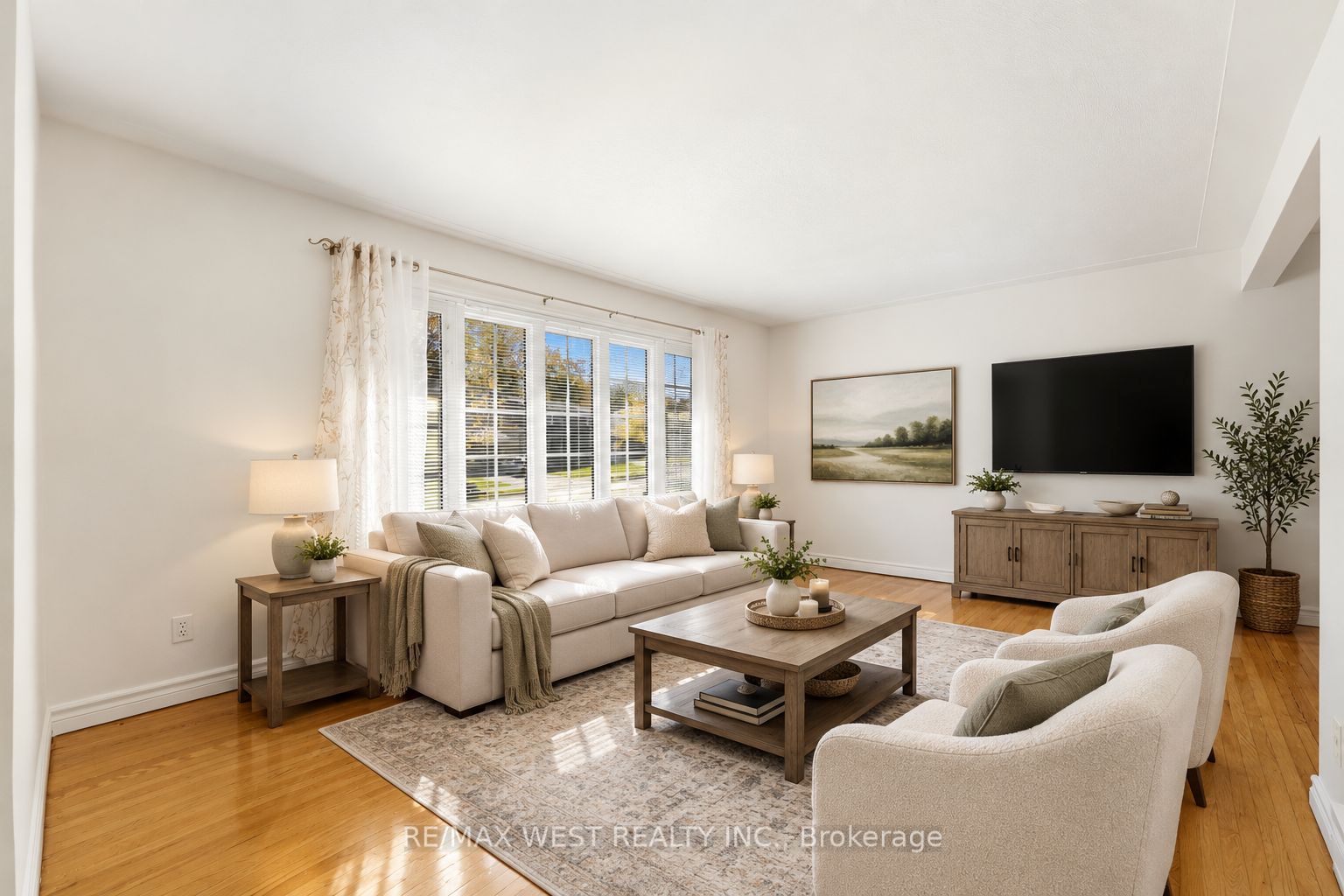 1380 Queen's Boulevard