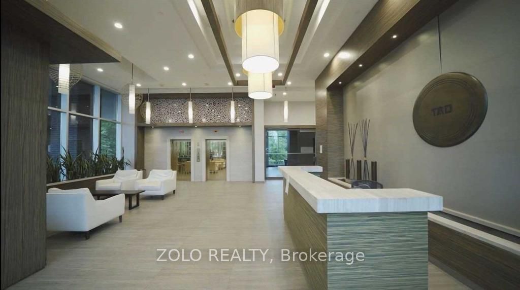 8763 Bayview Avenue 325