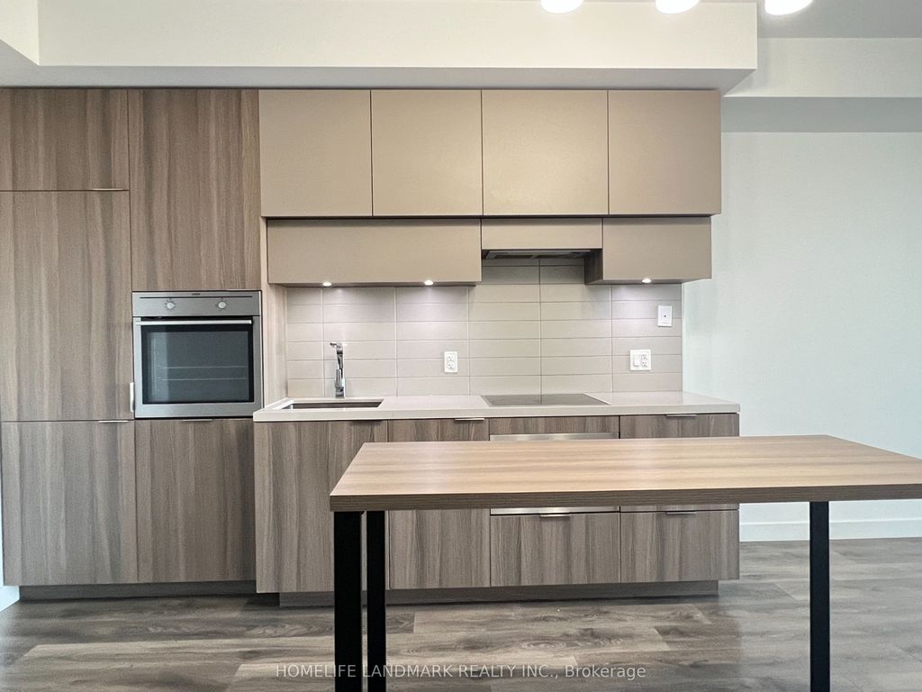 Photo of 8 Eglinton Avenue E #1007, Toronto, ON M4P 1A6 (MLS # C12464657)