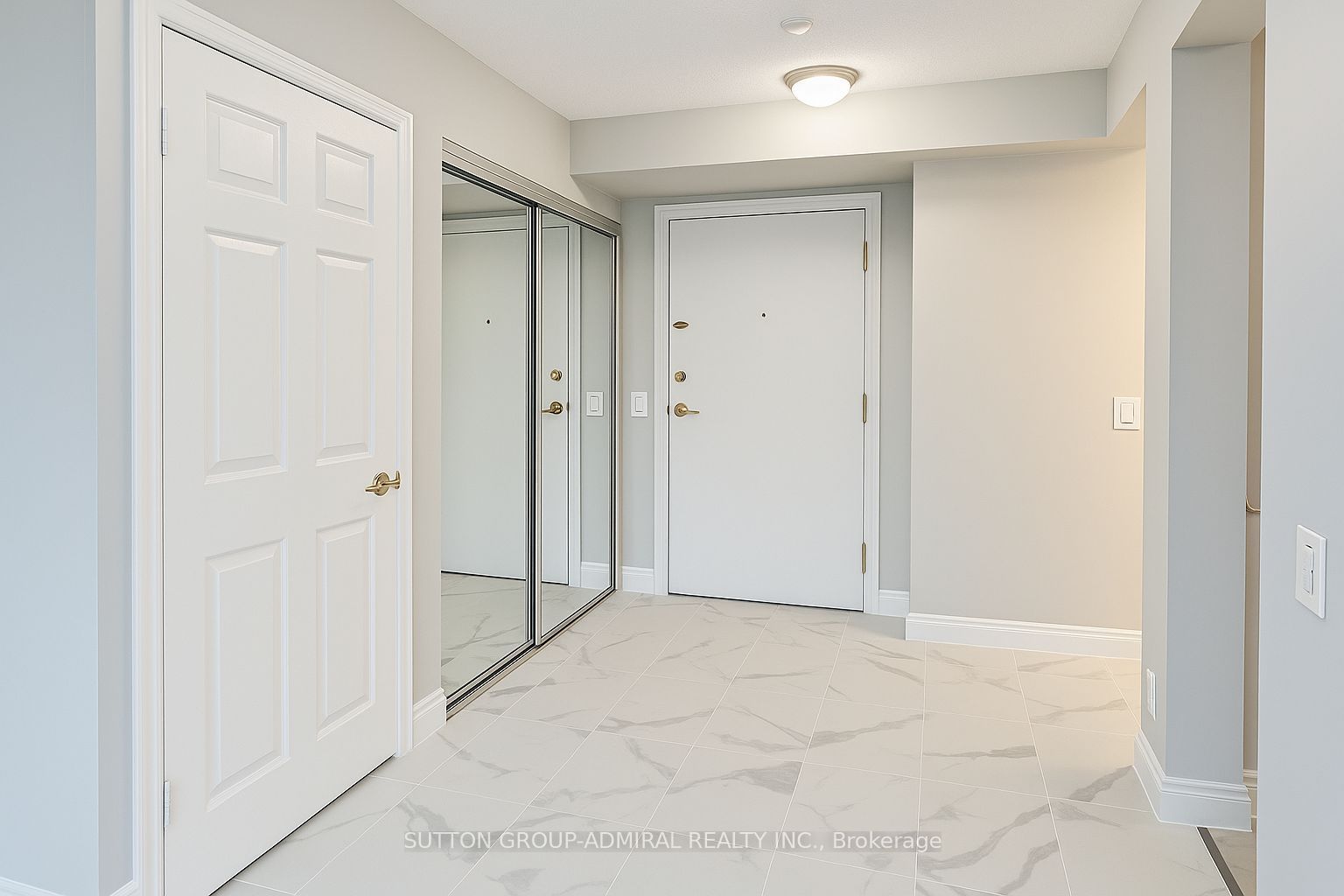 25 Kingsbridge Garden Circle 1525