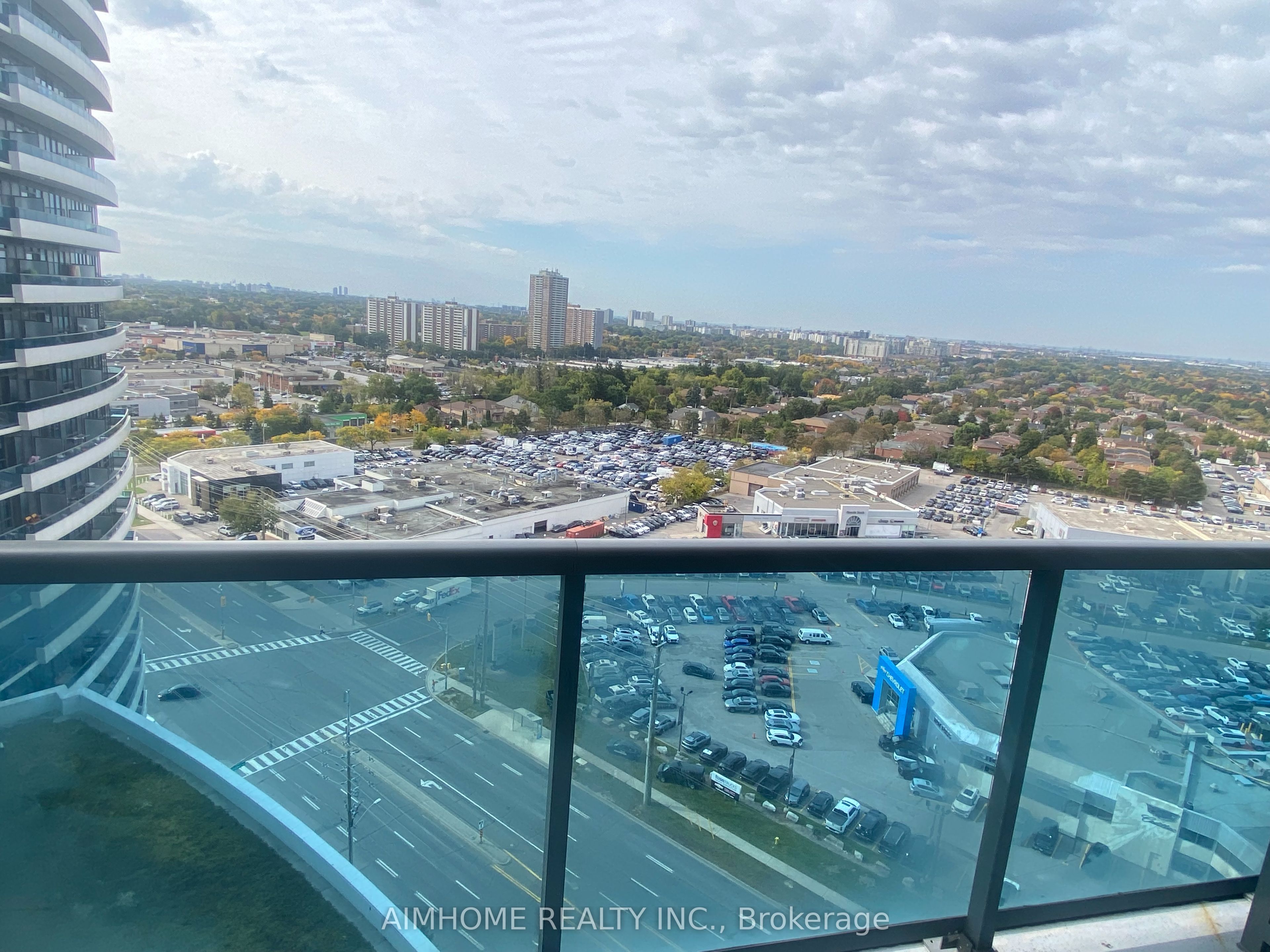 7171 Yonge Street E 1712