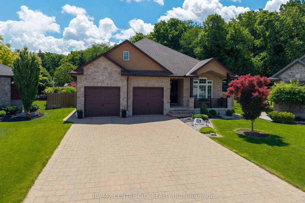 Photo of 51 Ashby Crescent, Strathroy-Caradoc, ON N7G 0C9 (MLS # X14104012)