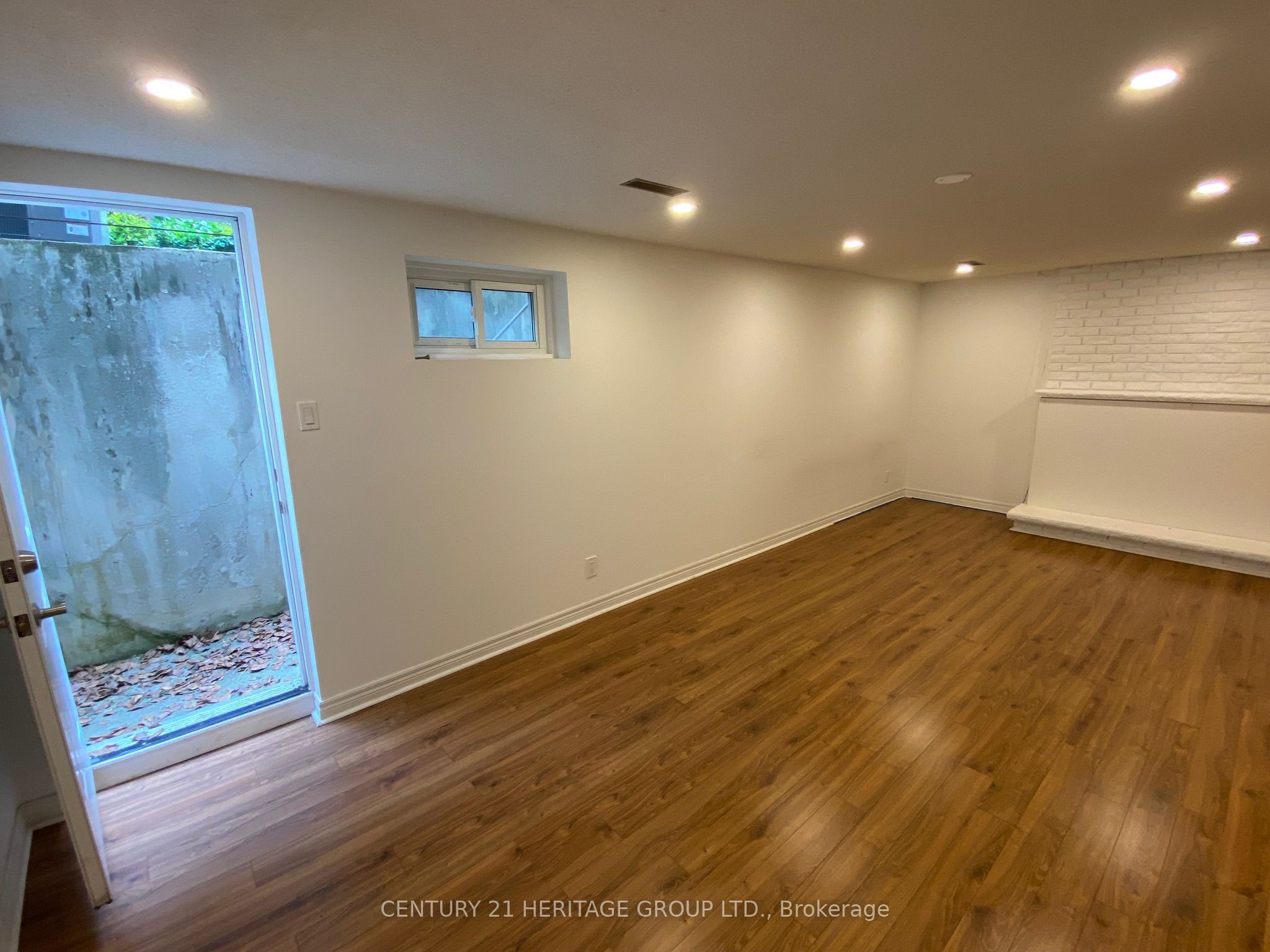 24 Charnwood Place BSMT
