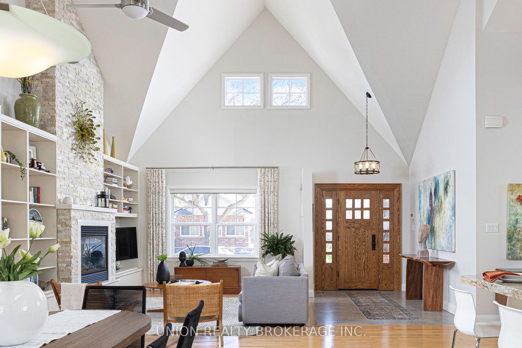 Photo of 2 Hilo Road, Toronto, ON M8W 1L9 (MLS # W12936924)