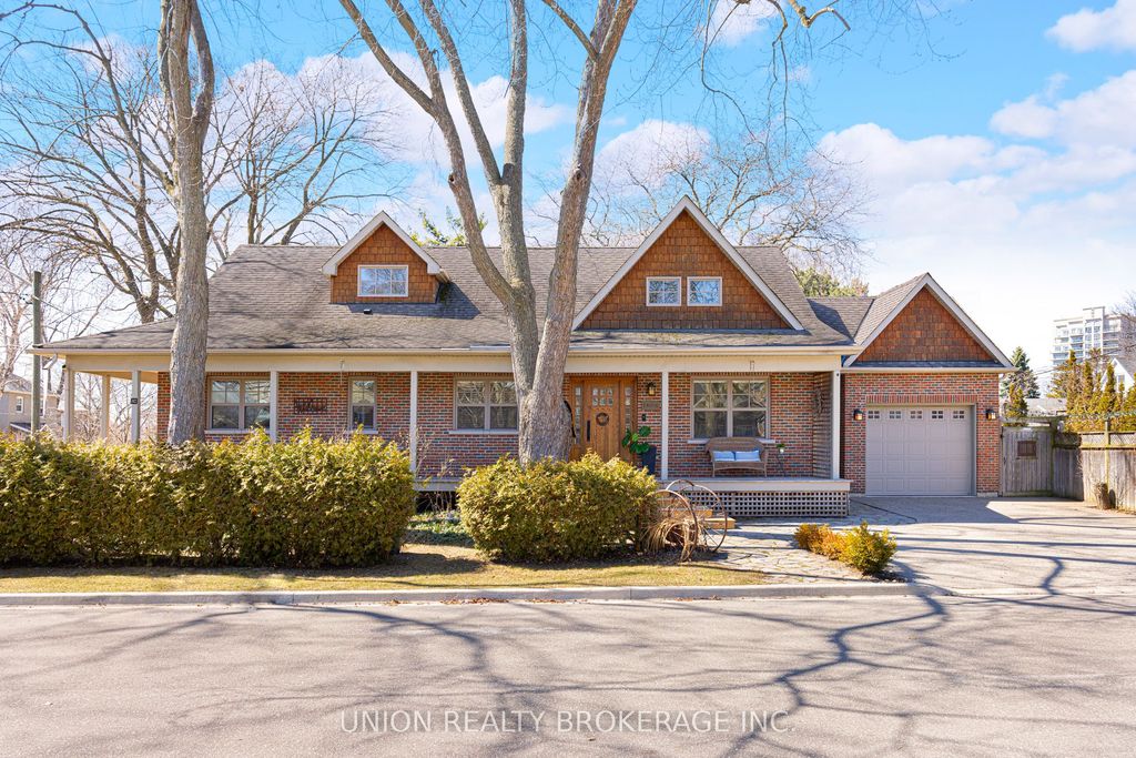 Photo of 2 Hilo Road, Toronto, ON M8W 1L9 (MLS # W12936924)