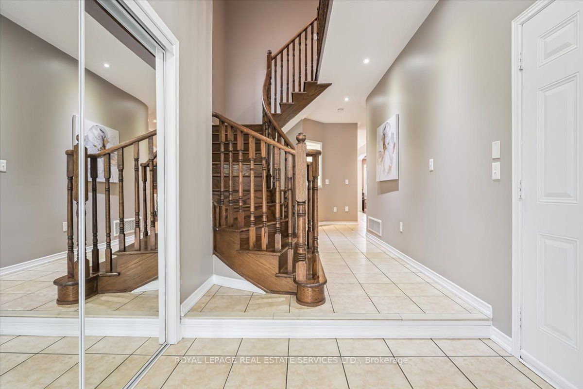 3187 Cotter Road