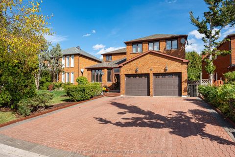 7 Delancey Crescent Markham ON L3P 7C9