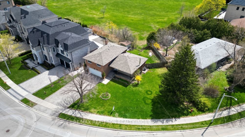 19 Claridge Drive