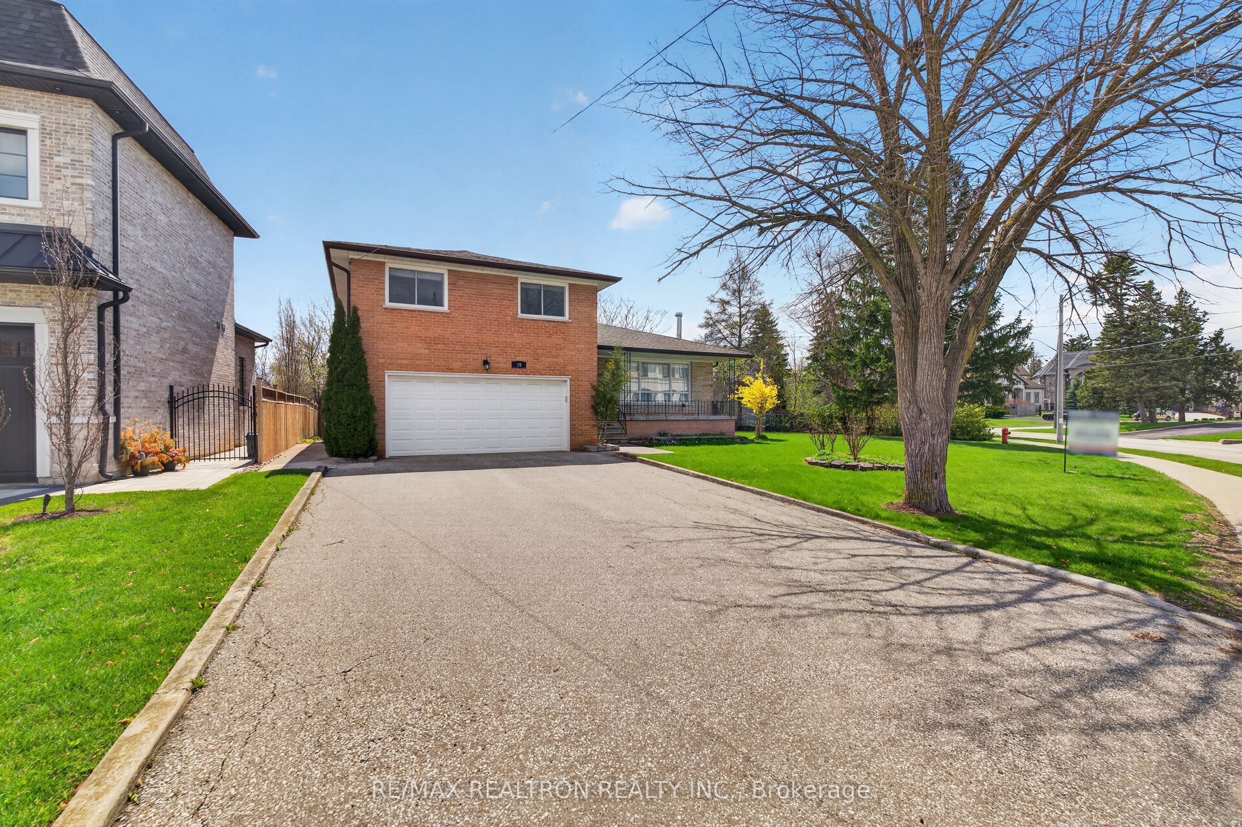 19 Claridge Drive