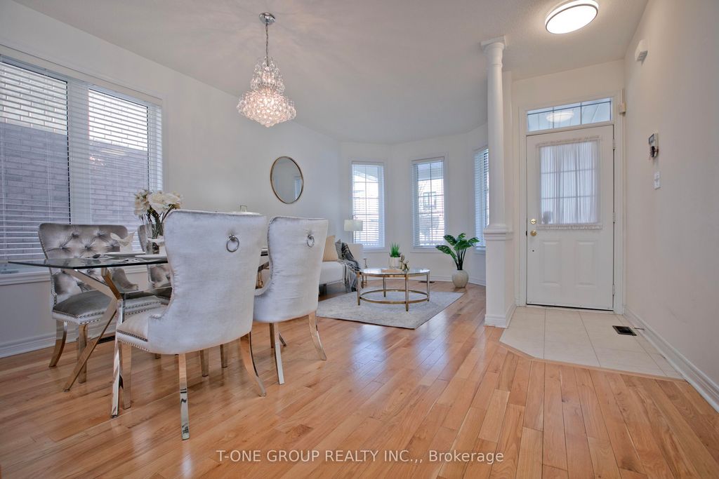 Photo of 32 Alexander Lawrie Avenue, Markham, ON L6E 0E3 (MLS # N12864662)