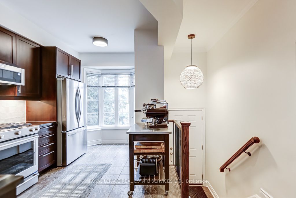 245 Van Dusen Boulevard #8