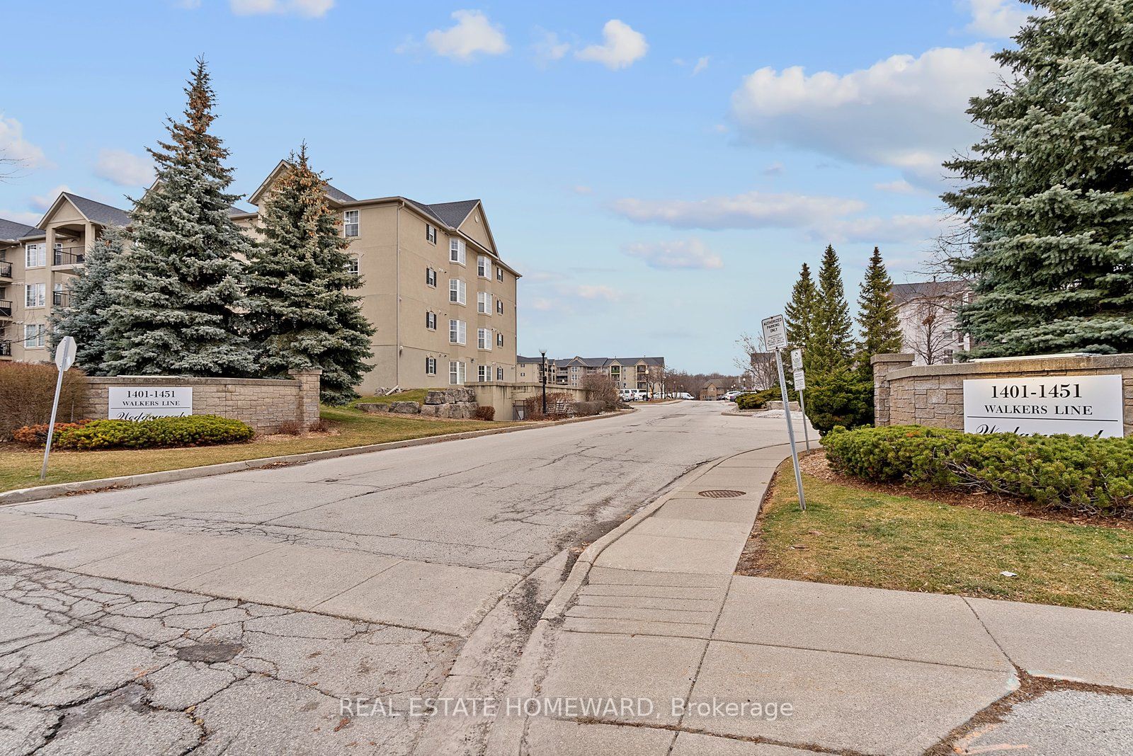 1451 Walker's Line 309