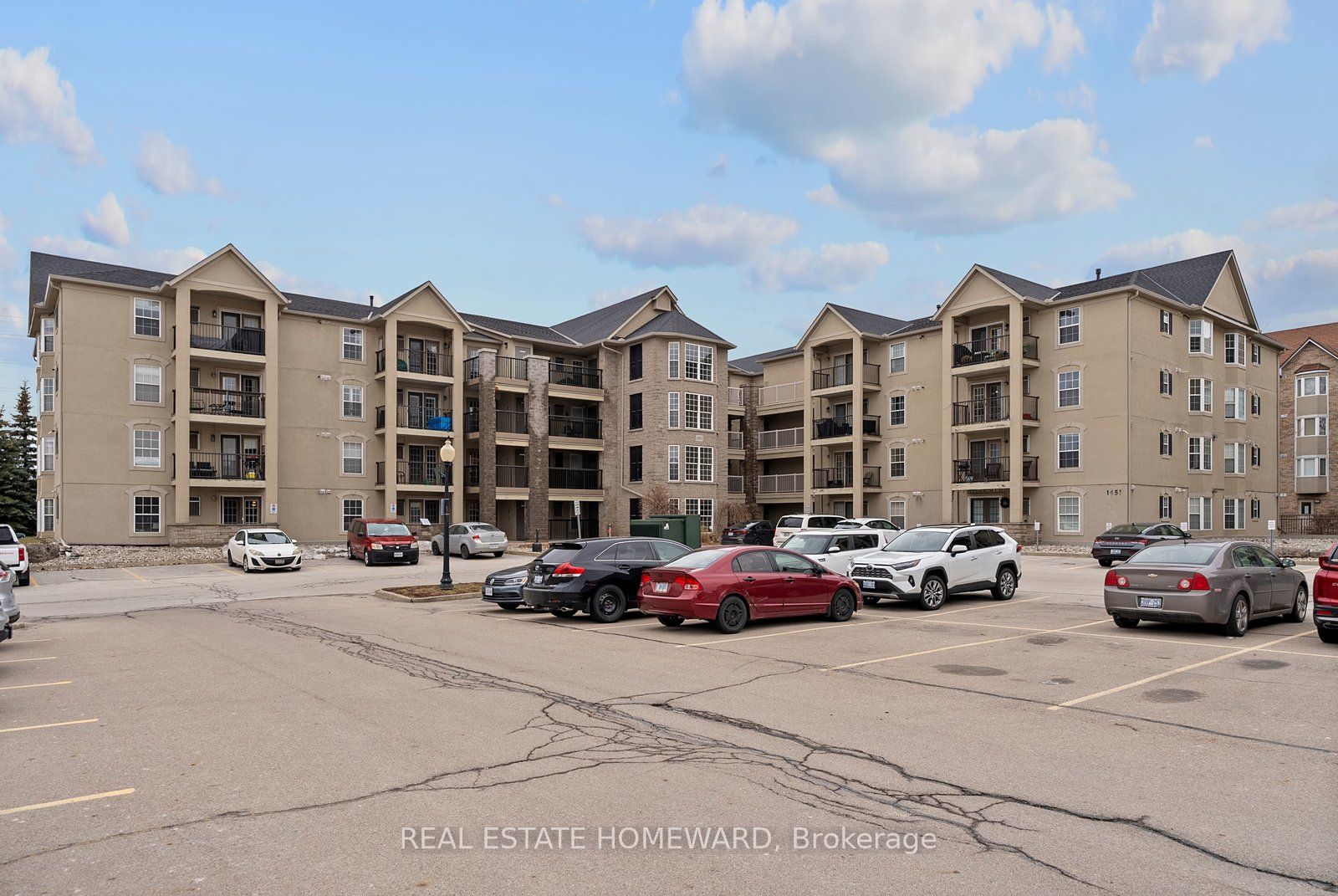 1451 Walker's Line 309