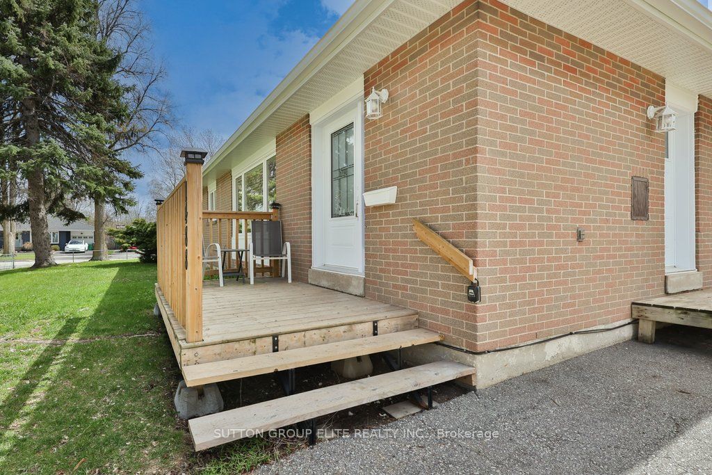 1488 Swanage Crescent SW