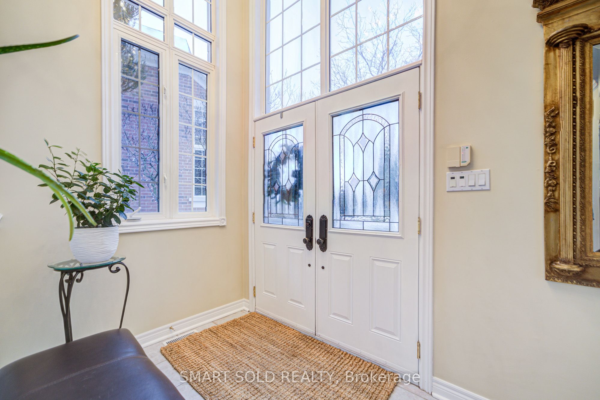 9 Alpine Crescent