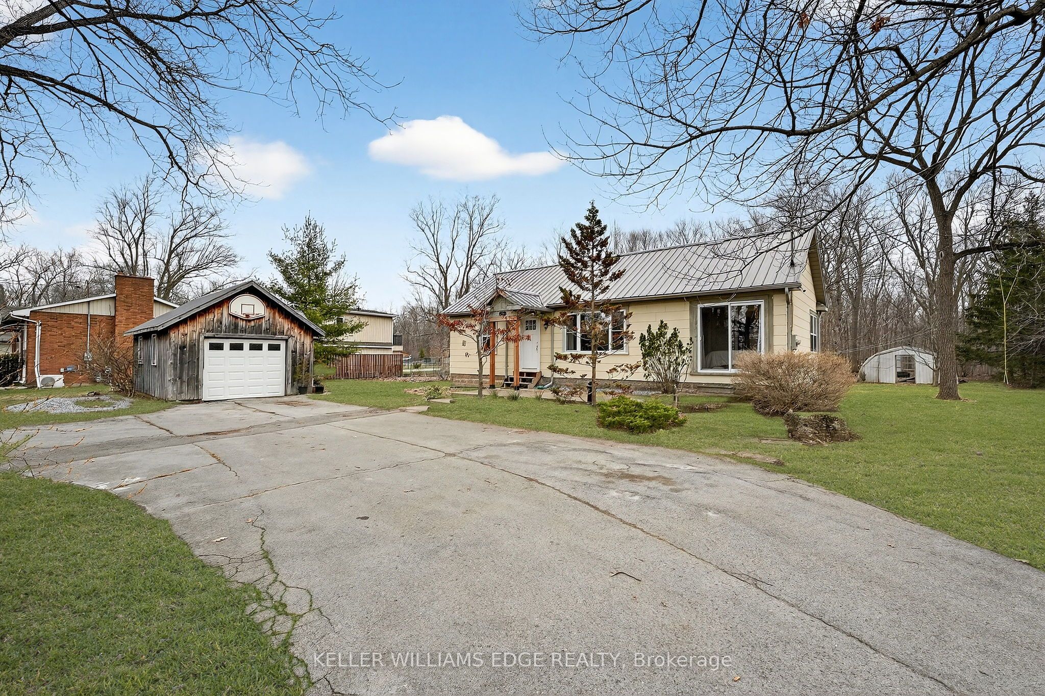 508 Prospect Point Road N