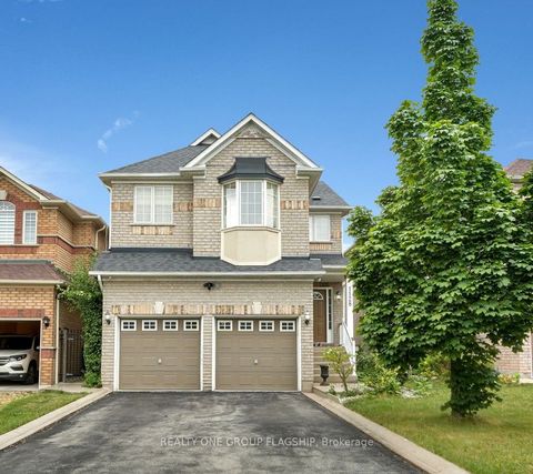1128 Knotty Pine Grove Mississauga ON L5W 1J6