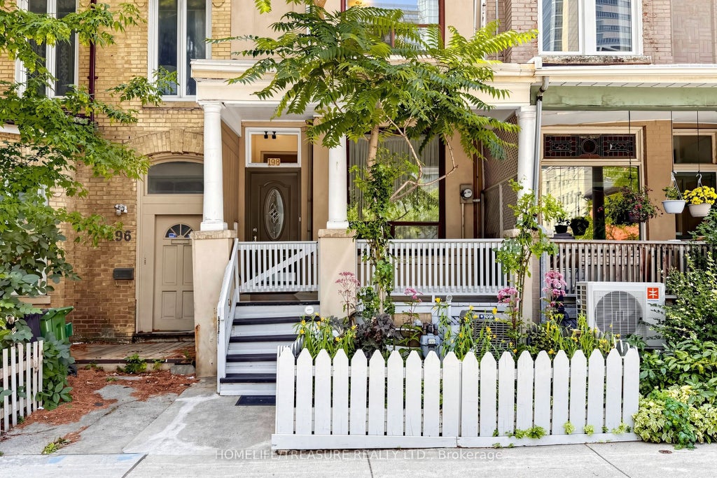 Photo of 198 McCaul Street, Toronto, ON M5T 1W5 (MLS # C13880322)