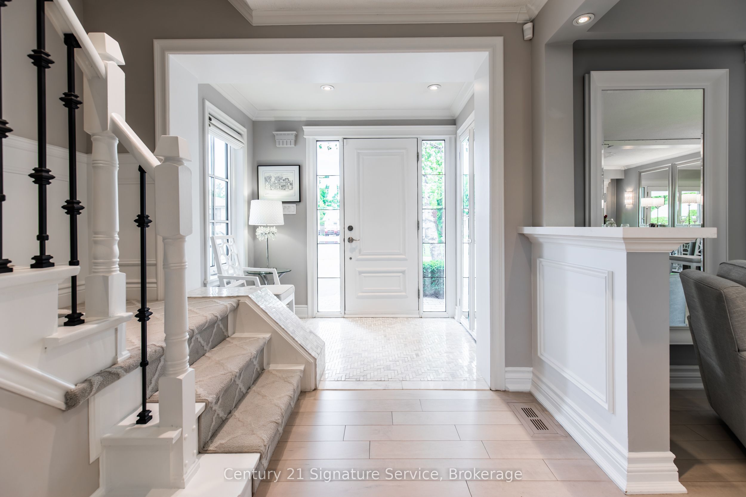 16 Ferndale Crescent