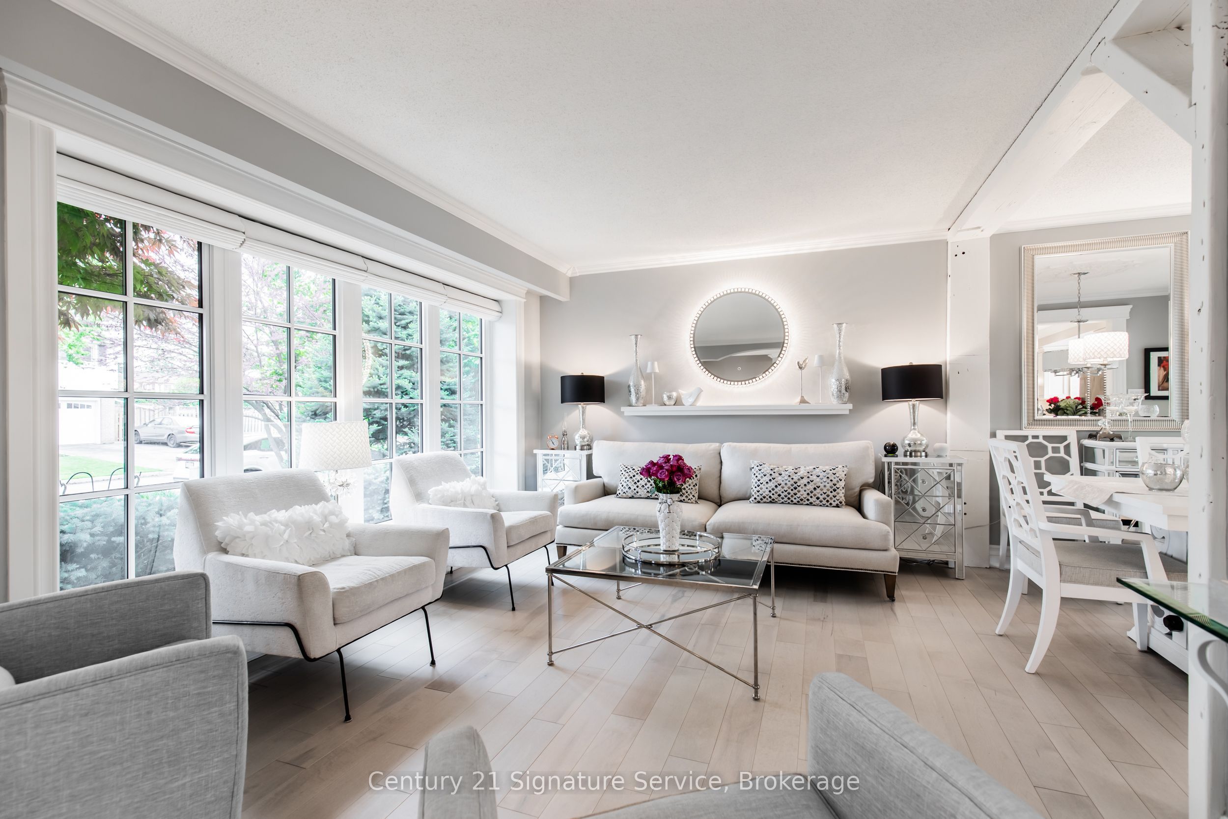 16 Ferndale Crescent